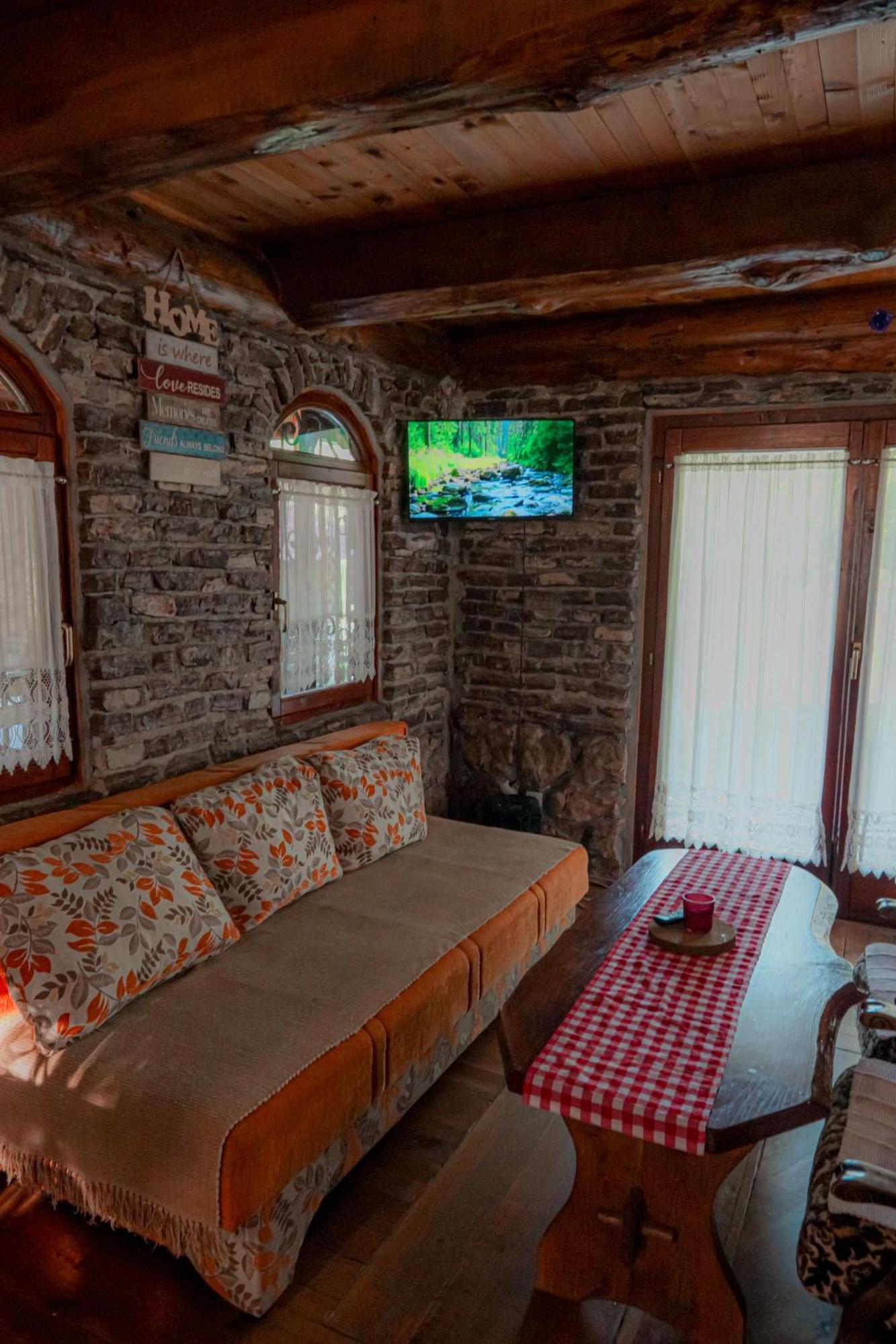 Holiday Home Iman Ripac ภายนอก รูปภาพ